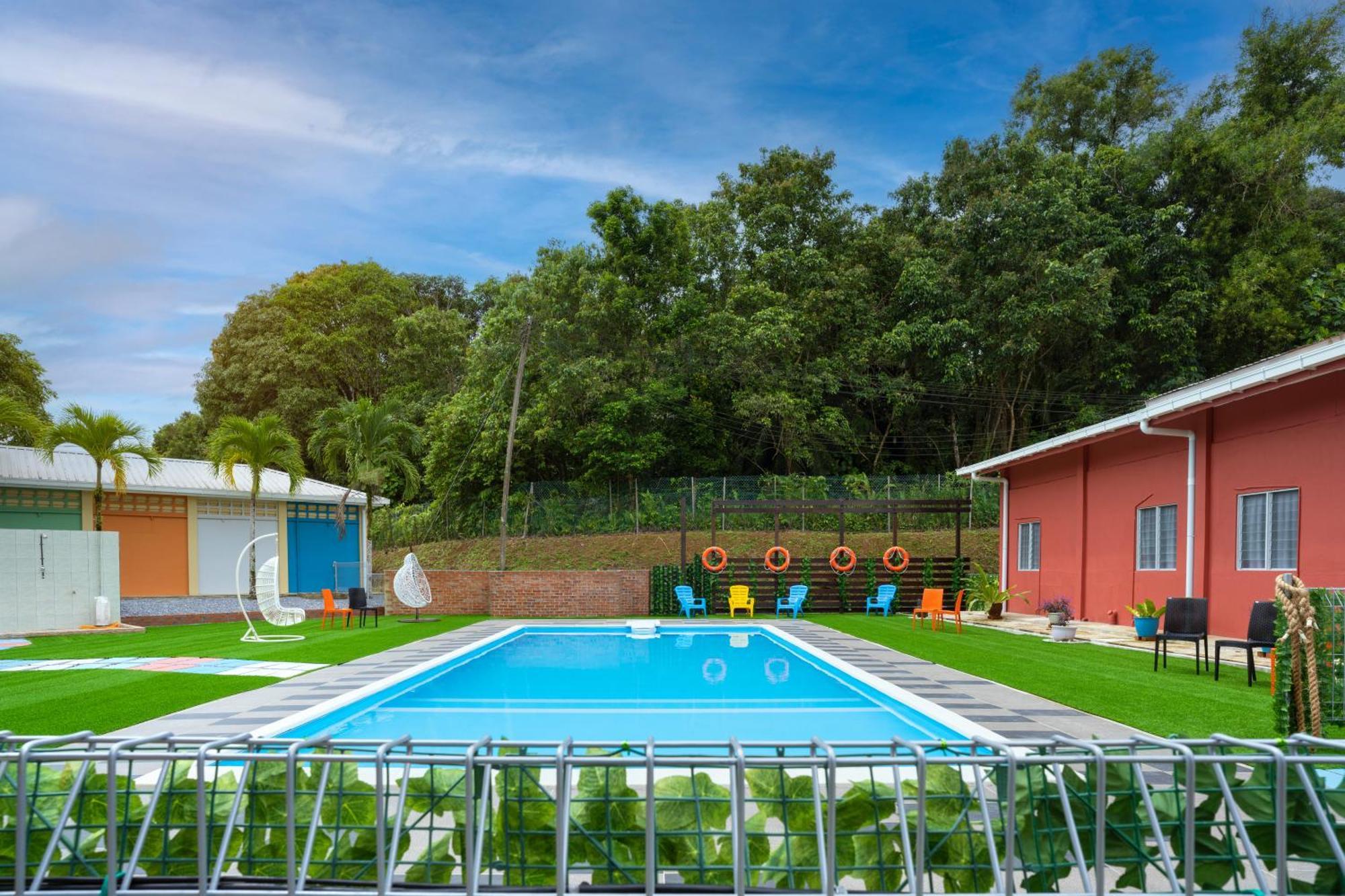Putra Sentosa Retreat Camp, Sematan Hotel Exterior foto